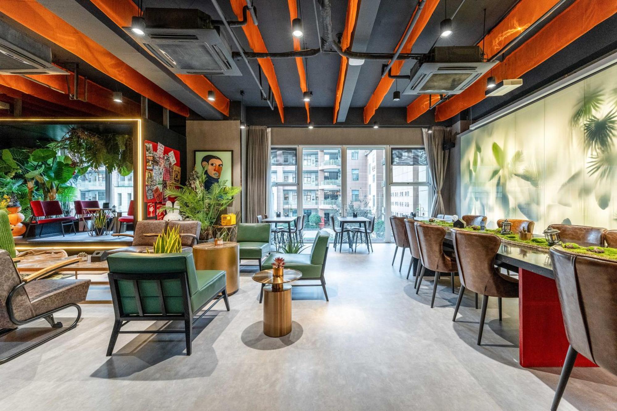 Hesu Designer Hotel & Suites -Near Xi'An Drum Tower And Yongning Gate -Free Laundry Luggage Storage -Kitty Cafe With Freshly Ground Coffee -24H Front Desk -English Service Exterior photo