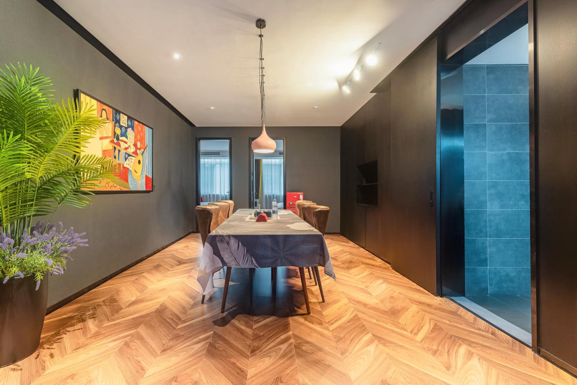 Hesu Designer Hotel & Suites -Near Xi'An Drum Tower And Yongning Gate -Free Laundry Luggage Storage -Kitty Cafe With Freshly Ground Coffee -24H Front Desk -English Service Exterior photo
